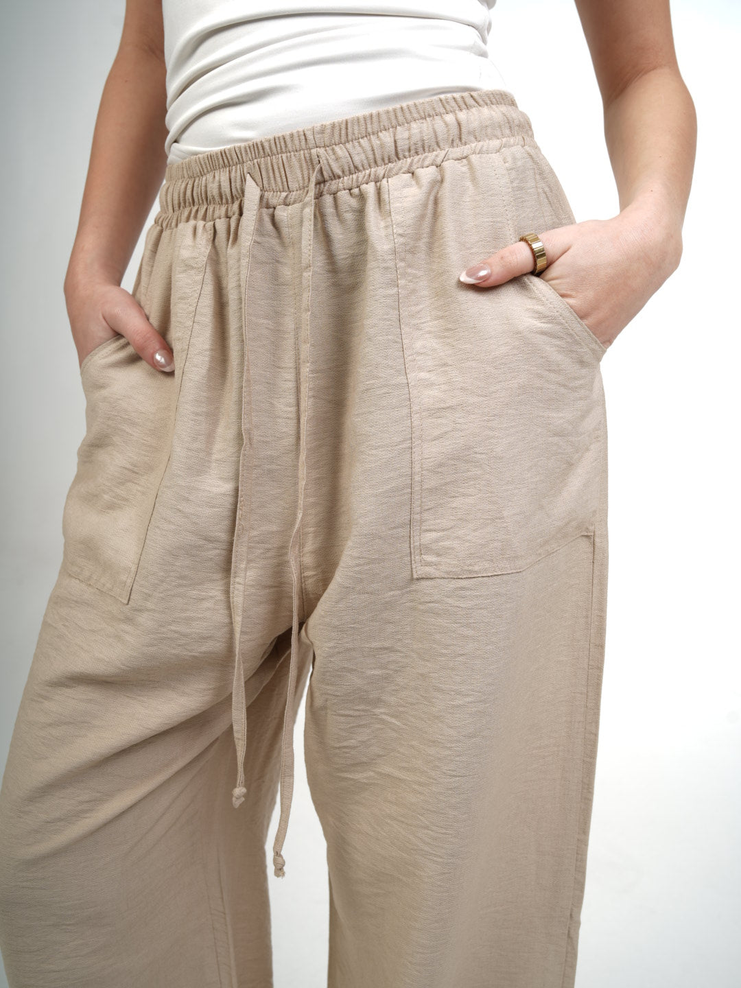 Sahara Relaxed Linen Wide-Leg Pants